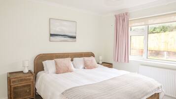 3 chambres, décor unique, ameublement unique, accès au Wi-Fi (inclus)
