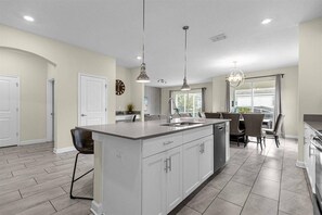 Fridge, microwave, oven, stovetop - 6 Bedrooms/ 5 Bathrooms/ Champions Gate (1593 FD) (Davenport)