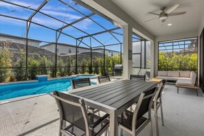 Outdoor dining - 10 Bedrooms/ 9 Bathrooms/ Paradiso Grande (6216SS) (Orlando)
