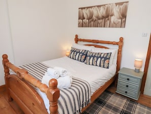 2 bedrooms, individually decorated, individually furnished, free WiFi