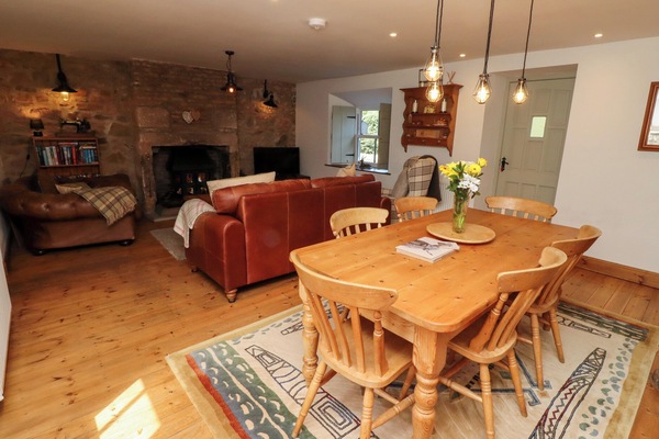 Cottage | Interior