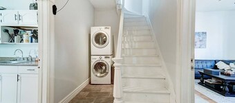 Renovated Vintage Chic Oasis - Urban Homestead, 8 Min Downtown Access!