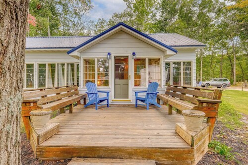 Rapid City Cottage w/ Patio Near Beach Access!
