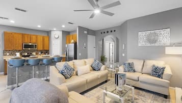 スマートテレビ、テレビゲーム、書庫