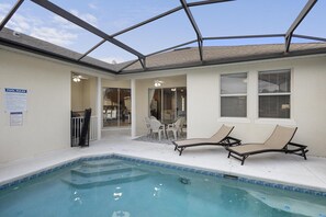 A heated pool - Resort Villa with Private Pool & Spa (Kissimmee)