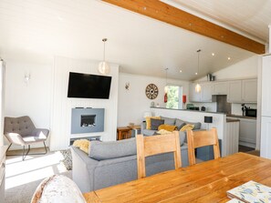 Living area - 32 Sanctuary Lodge (Pwllheli)