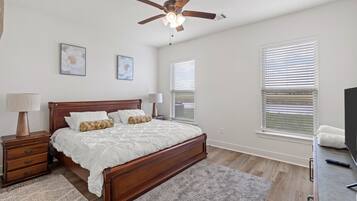 4 bedrooms, iron/ironing board, travel cot, free WiFi