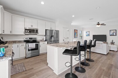 Sweet Life Family Haven by the Pondside  -  WCN232