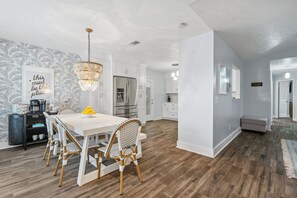 Dining - New listing SALE! Modern Beach Bungalow - walk to beach, yard, games!  (Panama City)