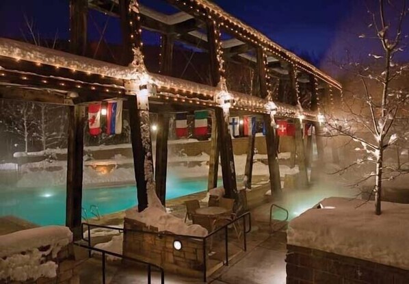 Innenpool, Außenpool