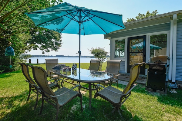 Outdoor dining with a view! Dine al fresco and tally up the points from the day to see who won. The grill is ready for a big barbecue.