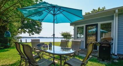 Easthaven: Game-Theme Waterfront+Boats+Fireplace