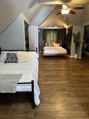 3 Schlafzimmer, Bügeleisen/Bügelbrett, Reisekinderbett, kostenloses WLAN