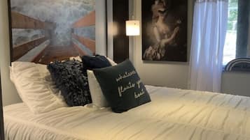 2 bedrooms, desk, free WiFi, bed sheets
