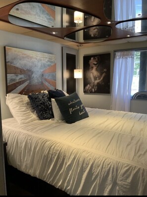 2 Schlafzimmer, Schreibtisch, kostenloses WLAN, Bettwäsche