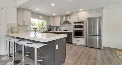 Village Homes: Elegant Serene Retreat