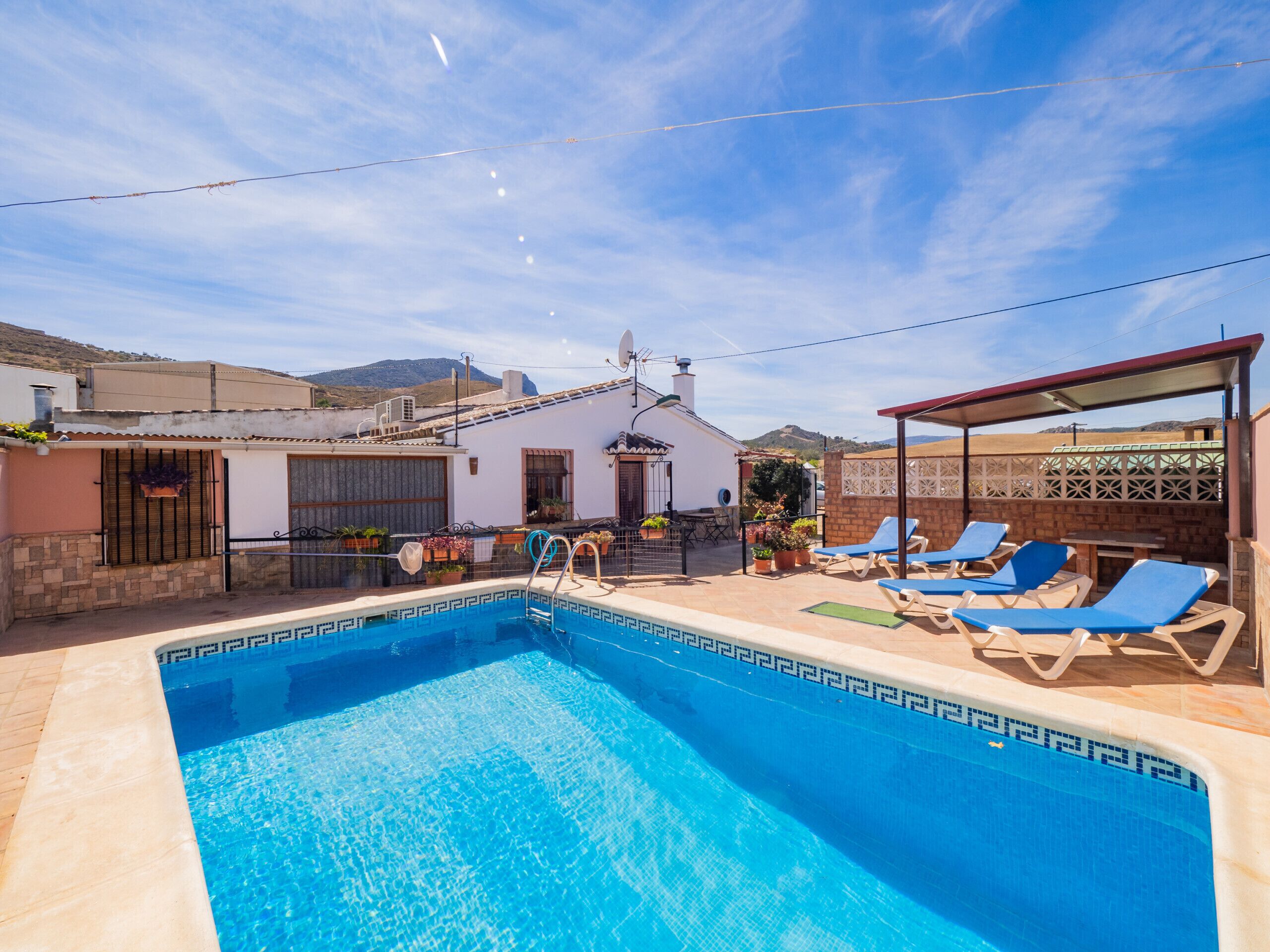 Rural house with pool in Ardales for 6 people