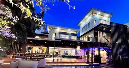 Luxury Pool Villa Villa Amare