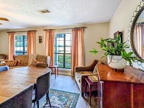 TV, fireplace, DVD player