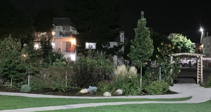 Private room, excellent location! Evans & I25, virtually closed to everything!