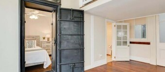 Historic Strand Lofts #204 - Near Cruise Terminal