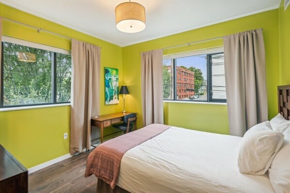 2 bedrooms, desk, iron/ironing board, travel cot