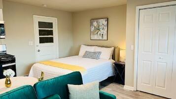 1 chambre, fer et planche Ă repasser, Wi-Fi gratuit, draps fournis