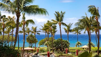 Condo (2 Bedrooms HKK-213) | Front of property