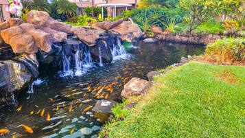 Condo, 2 Bedrooms (HKK-443) | Exterior