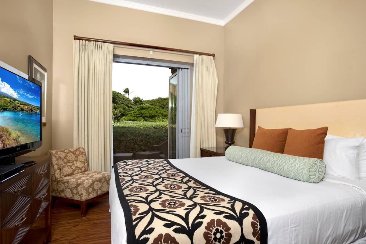 2 habitaciones, tabla de planchar con plancha y ropa de cama