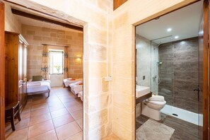 淋浴設備、風筒、提供毛巾