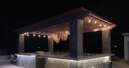 Casa Anya a New Modern 2 Bedroom Casita with Pool