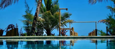 Outdoor pool, pool umbrellas, sun loungers