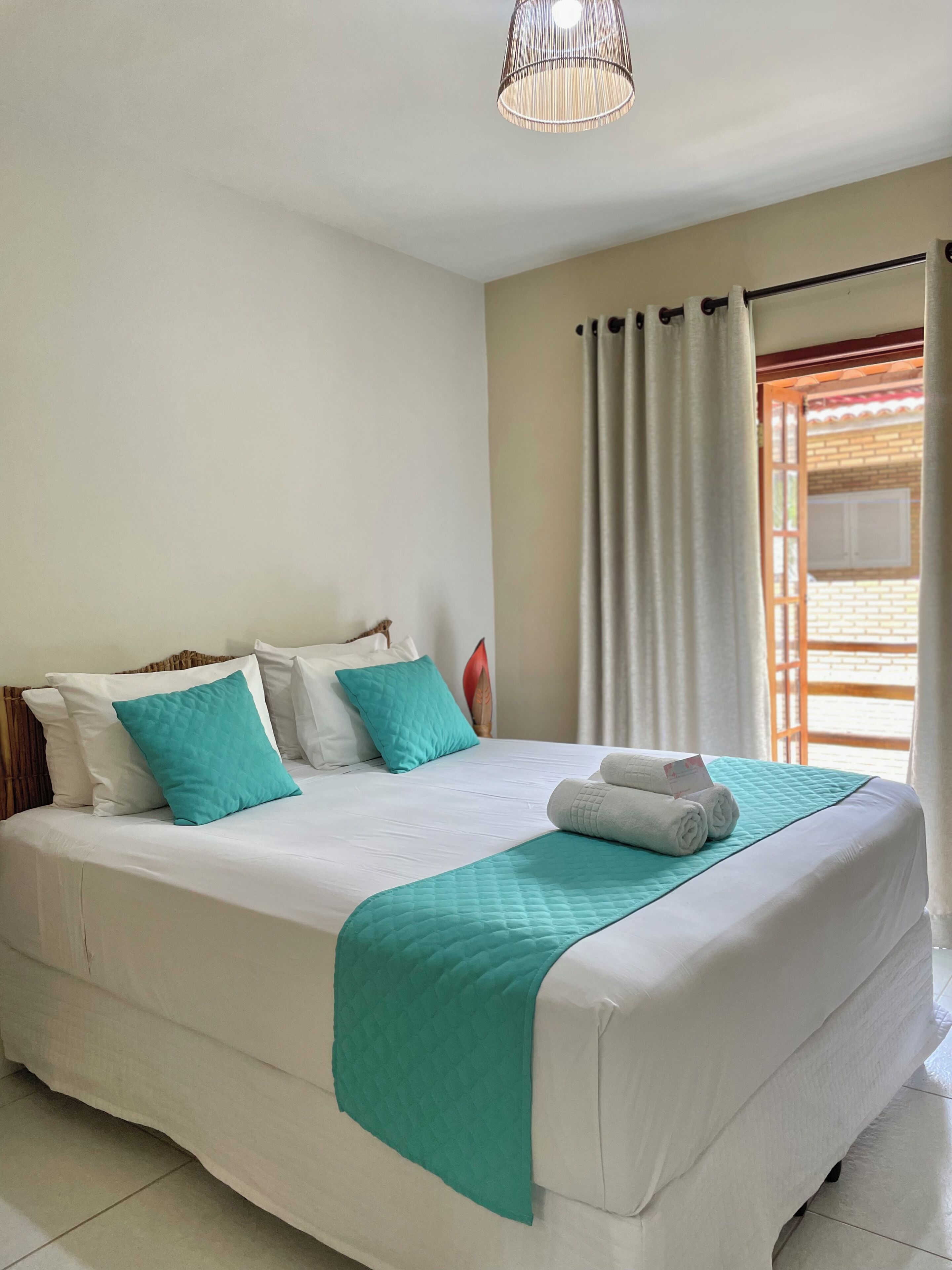 Standard Double Room, Courtyard View | Minibar, free WiFi, bed sheets