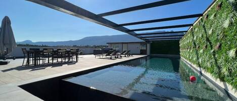 Indoor pool, outdoor pool
