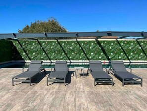 Piscine couverte, piscine extérieure
