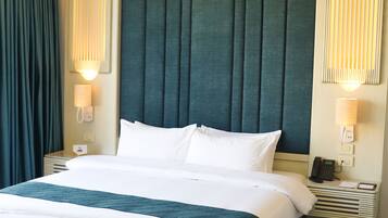 Free minibar, in-room safe, desk, laptop workspace