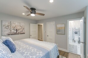 5 habitaciones, tabla de planchar con plancha, cuna de viaje y wifi
