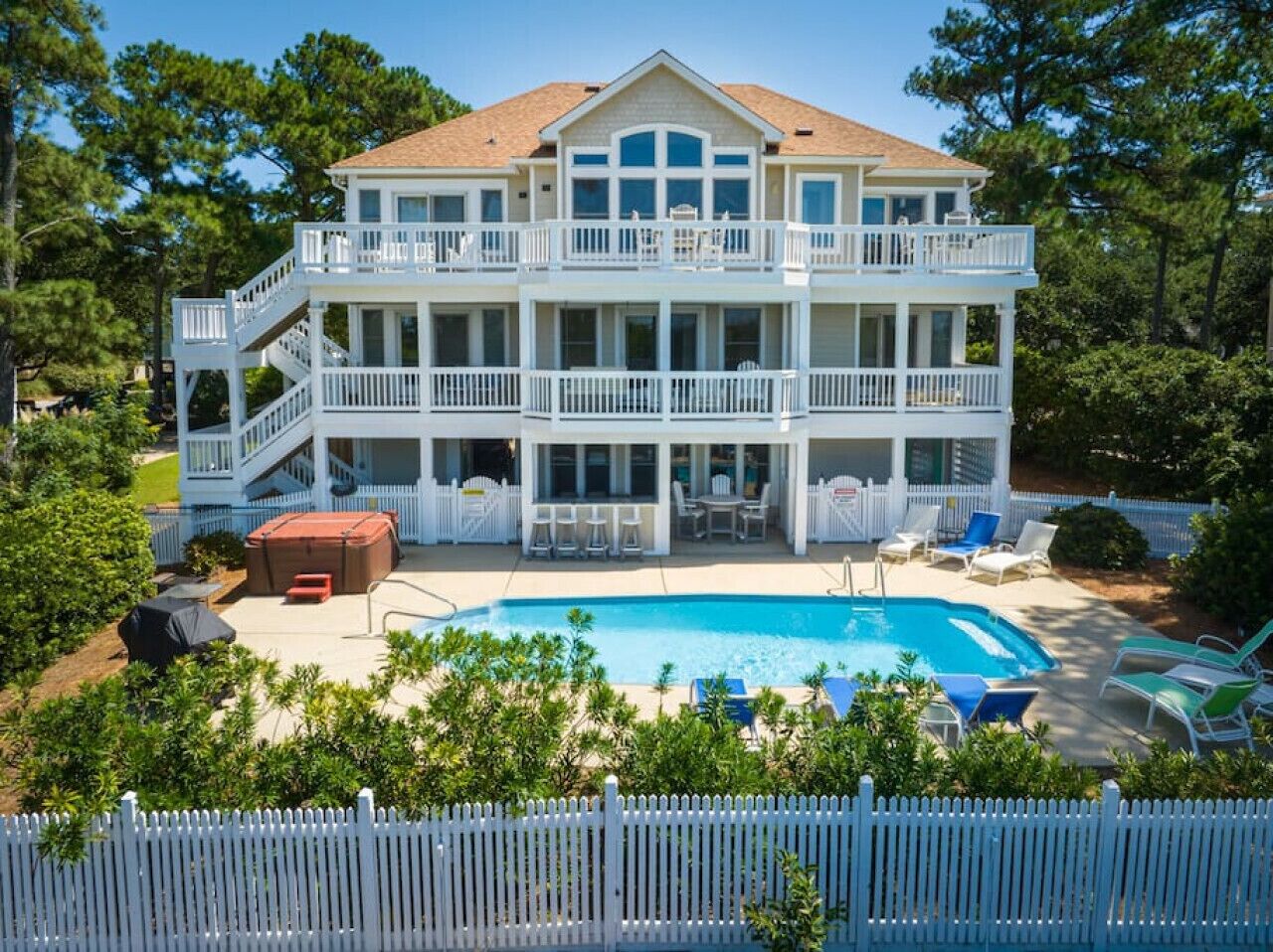 House 6 bedrooms, with jacuzzi