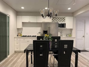 Private kitchen - New Private house in historic area- Pasadena (Pasadena)