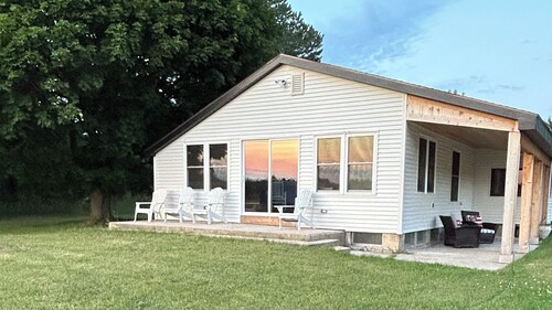Cozy Farmhouse on 120 acres-  minutes from Traverse City, water, ski, ATV trails