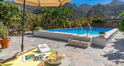 Olivillas Garden Güéjar Sierra by Ruralidays