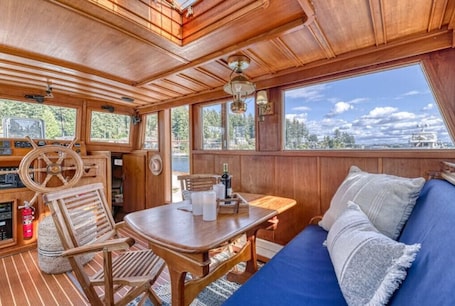 Dining. Spacious 46' Yacht: Luxury, kayaks, walk to town
