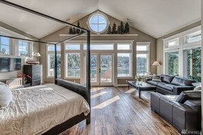 5 bedrooms