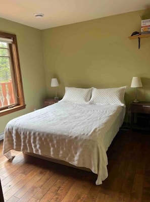 4 bedrooms, WiFi, bed sheets - Sainte Agathe Chalet (Sainte-Agathe-des-Monts)