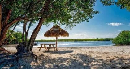 RV by the Sea - Glamping in the Keys - Sleeps 6