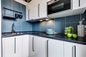 Fridge, microwave, oven, stovetop - BDC - Rome with a view! (Roma)