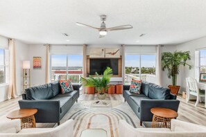 Smart TV, videojuegos, mesa de ping pong