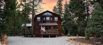 Lazy Bear Lodge! New Spa Installed!