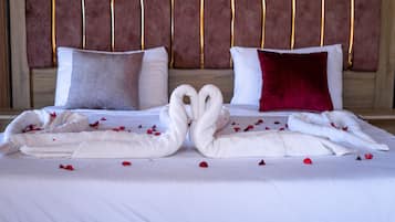 Dobbeltrom, 1 queensize-seng | Sengetøy av topp kvalitet, senger med overmadrass og wi-fi (inkludert)